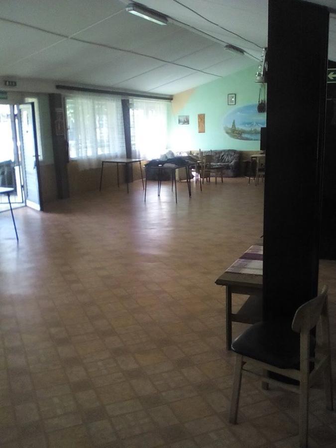 Sakaltanya Soeroezo- Borozo Pihenohaz Venek Bagian luar foto